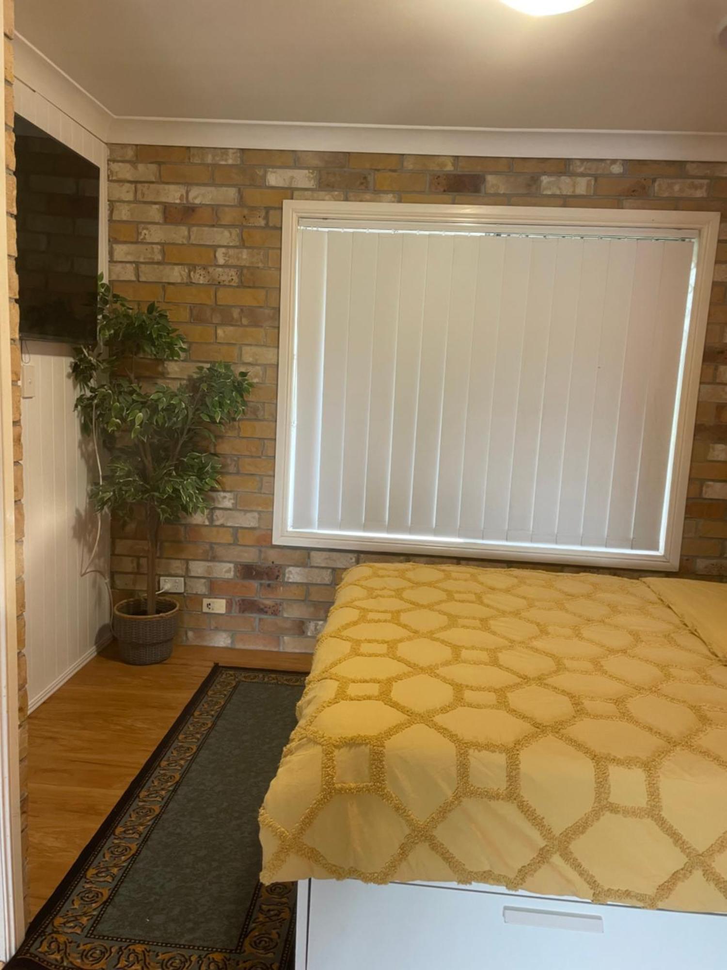 Spacious Studio Unit Rochedale South Экстерьер фото